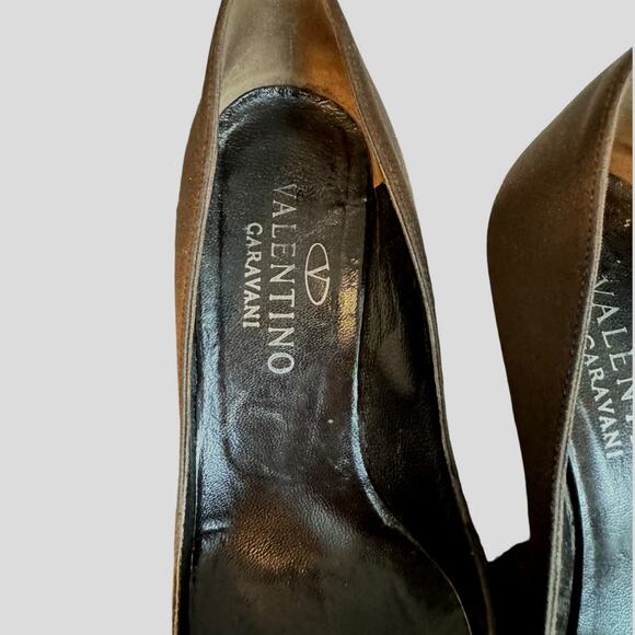 Valentino Garavani Vintage Chocolate Brown Classic Satin Pumps - Picture 3 of 12
